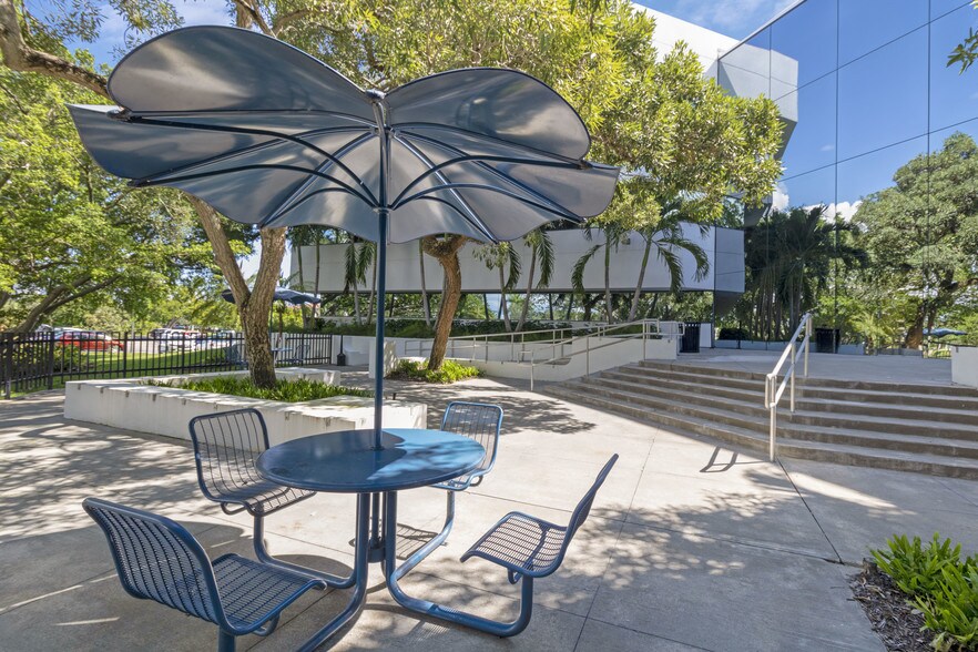 More Photos Of 220 Congress Park Dr, Delray Beach Office For Lease