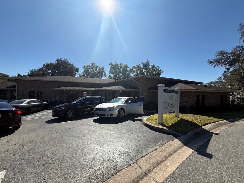 More Photos Of 3861 Oakwater Cir, Orlando Medical For Sale