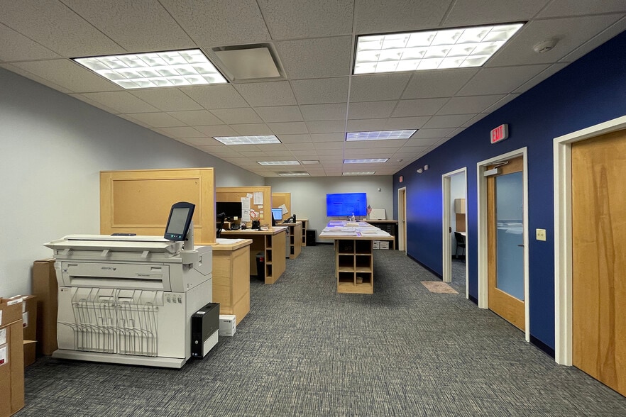 More Photos Of 17 Berkshire Rd, Newtown Office For Sale