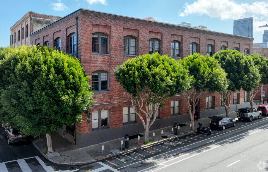Primary Photo Of 1050 Battery St, San Francisco Office For Lease