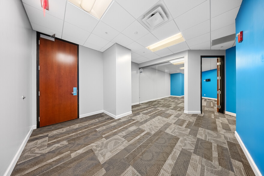 More Photos Of 121-189 S Orange Ave, Orlando Office Residential For Lease