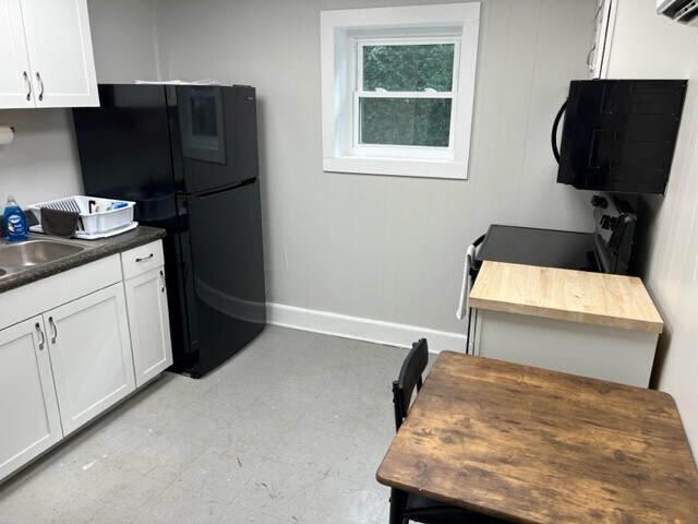 More Photos Of 915 Curtis St, Monroe Distribution For Lease