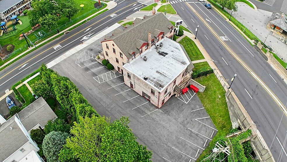 More Photos Of 766 Old York Rd, Jenkintown Medical For Sale