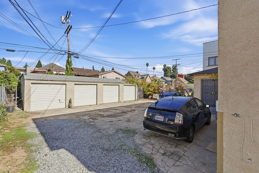 More Photos Of 605 W 41st St, Los Angeles Apartments For Sale