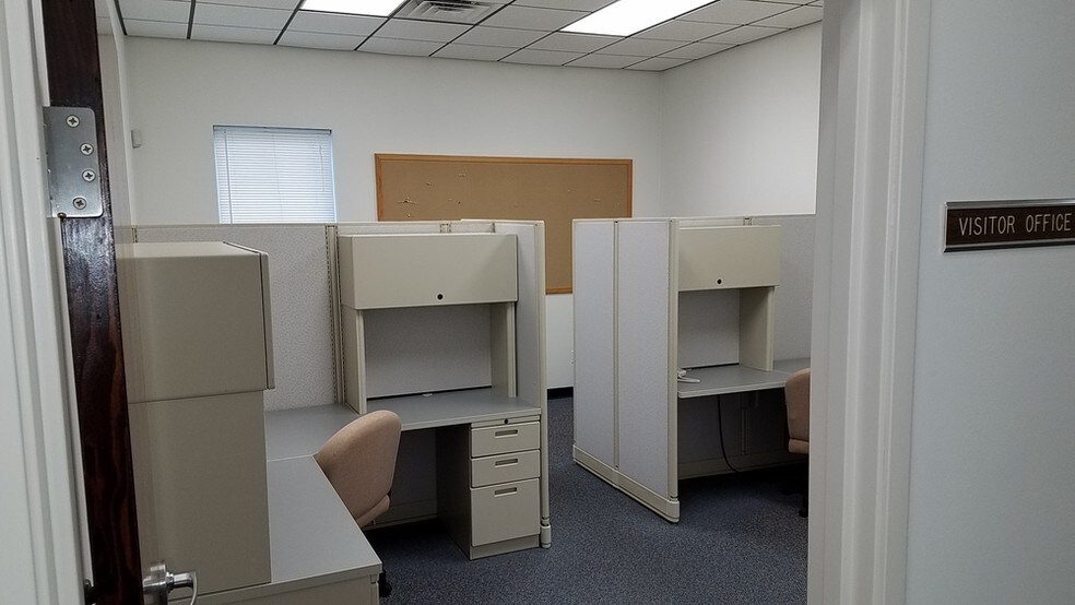 More Photos Of 8208 Salyer Dr, Wallops Island Office For Lease