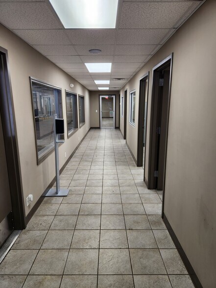 More Photos Of 6551 Moffett Rd, Mobile Industrial For Lease