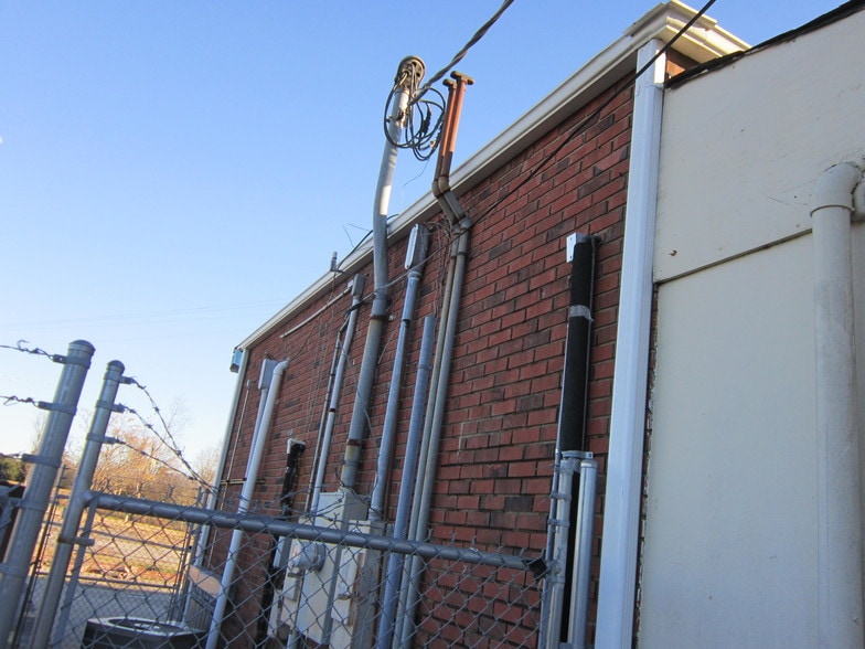 More Photos Of 2301 Lackey St, Lumberton Convenience Store For Sale