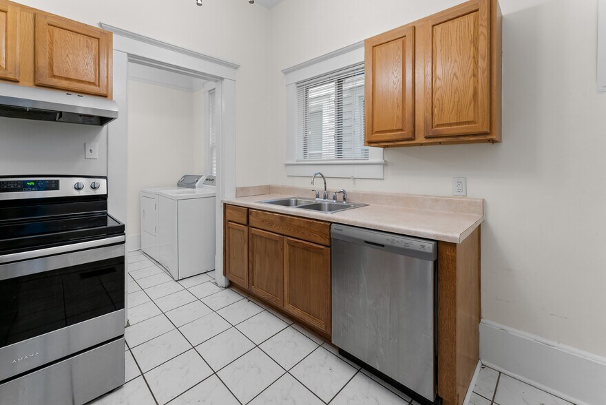 More Photos Of 816-818 Drayton St, Savannah Apartments For Sale