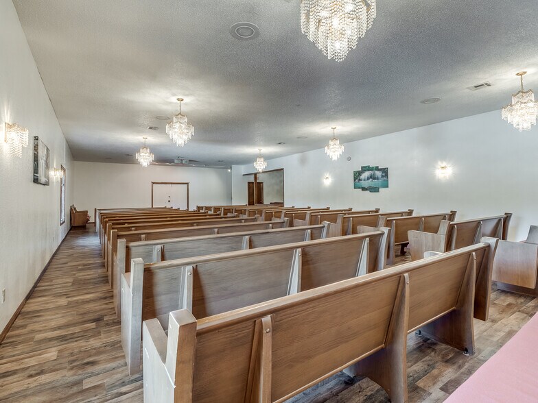 More Photos Of 1616 NE 36th St, Oklahoma City Lodge Meeting Hall For Lease