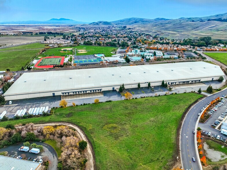 More Photos Of 5195 Fermi Dr, Fairfield Distribution For Lease