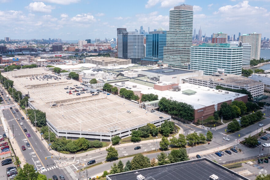 More Photos Of 10 Mall Dr W, Jersey City Department Store For Lease