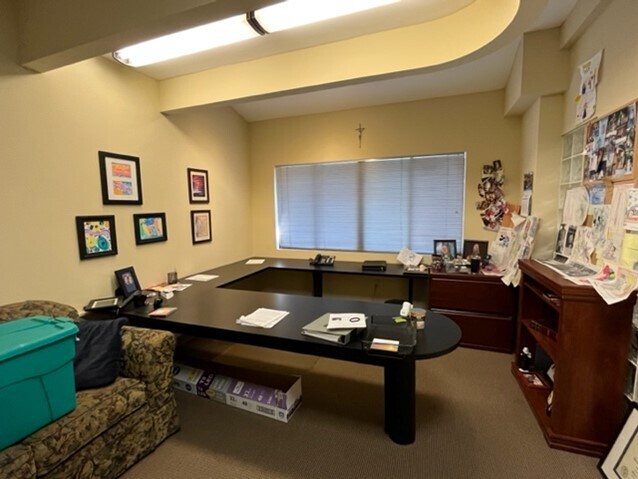 More Photos Of 3333 W Kennedy Blvd, Tampa Loft Creative Space For Sale
