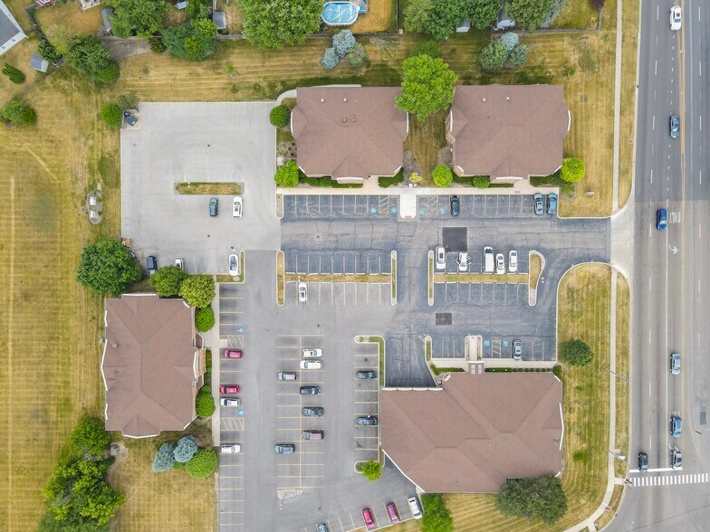 More Photos Of 1N131 County Farm Rd, Winfield Office For Sale