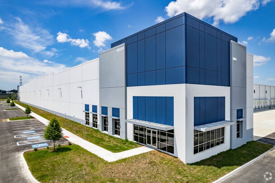 Primary Photo Of 20229 O’Brien Rd, Groveland Unknown For Lease