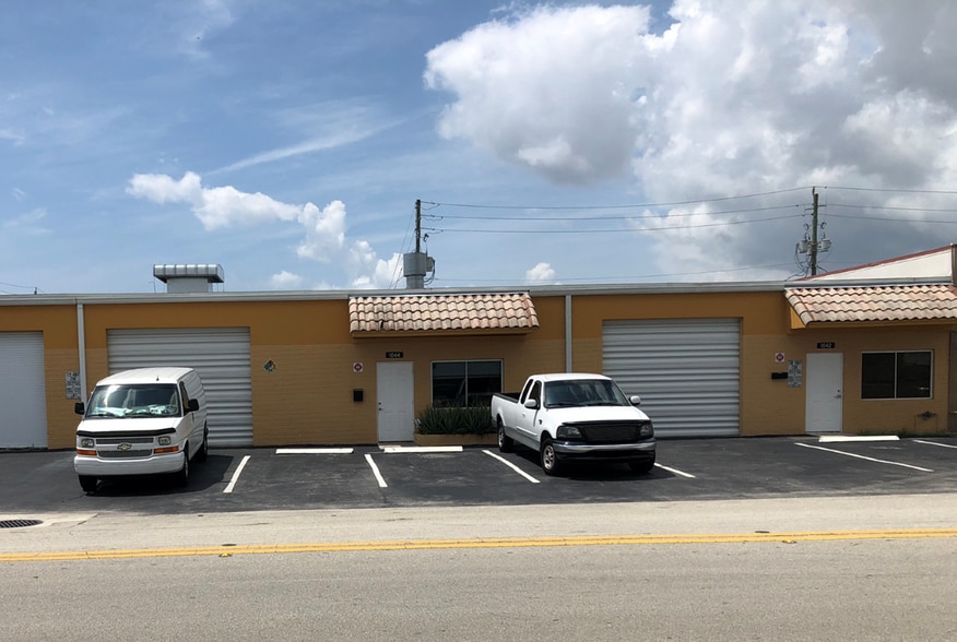 Primary Photo Of 1042-1048 NE 44th St, Oakland Park Industrial For Lease