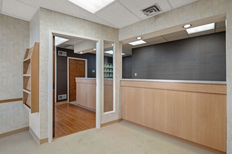More Photos Of 99 November Dr, Camp Hill Medical For Lease