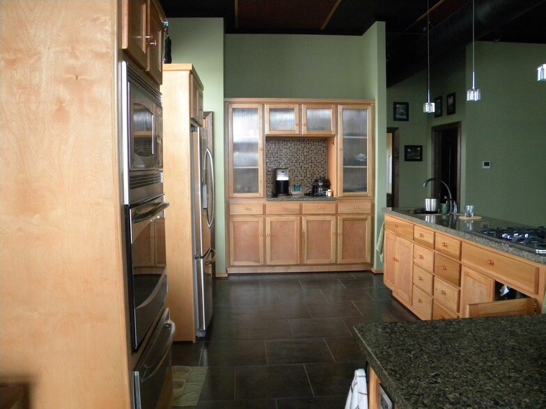 More Photos Of 1115 Garrison Ave, Fort Smith Office For Lease