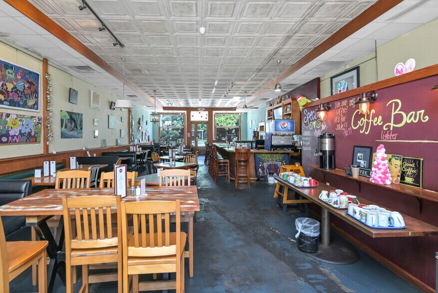 More Photos Of 300 State St, West Columbia Restaurant For Sale