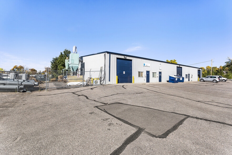 More Photos Of 913 E 75th Ave, Denver Unknown For Lease