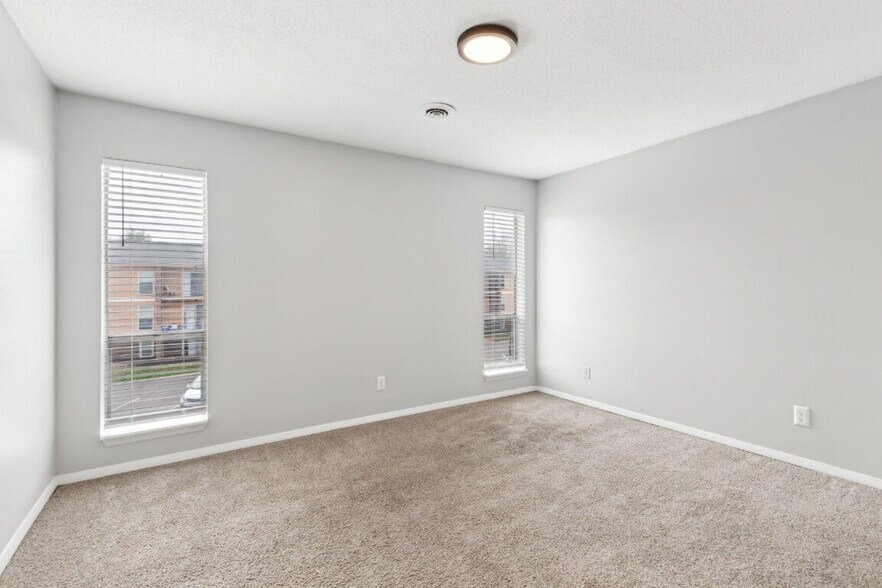 More Photos Of 300 W Midvale Ave, Chattanooga Apartments For Sale