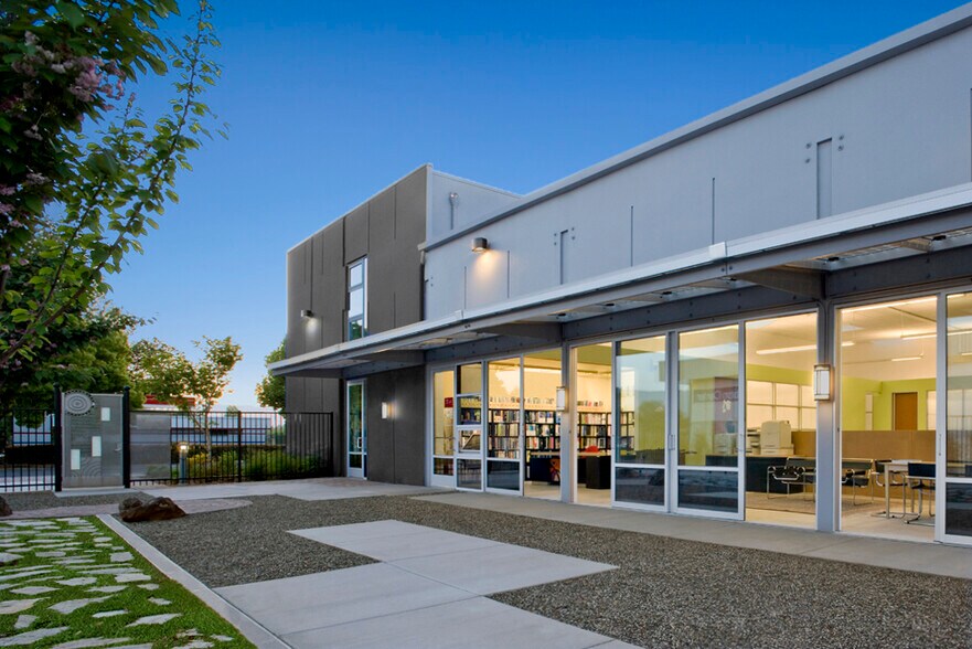 More Photos Of 1084 Foxworthy Ave, San Jose Office For Lease