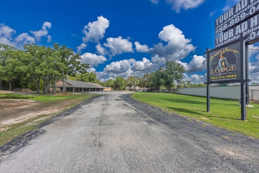 More Photos Of 9530 W FM 515, Alba Specialty For Sale