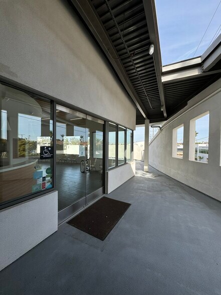 More Photos Of 495 N Old Newport Blvd, Newport Beach Medical For Lease