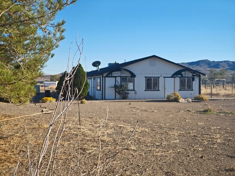 More Photos Of 3315 US Highway 50, Silver Springs Service For Lease