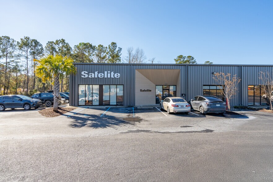 Primary Photo Of 1341 College Park Rd, Summerville Showroom For Sale