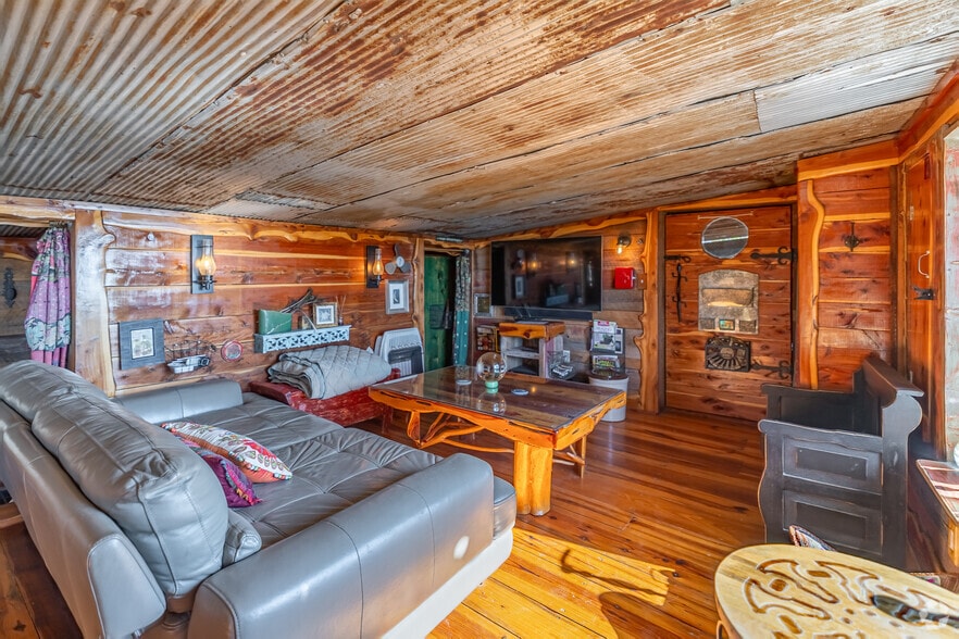 More Photos Of 1150 County Road 113, Eureka Springs Lodge Meeting Hall For Sale