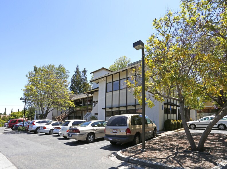 More Photos Of 800 Pollard Rd, Los Gatos Medical For Lease