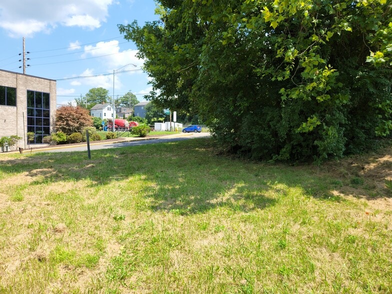 More Photos Of 145 Clay St, Morgantown Land For Sale