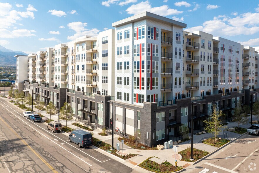 More Photos Of 655 S Sierra Madre St, Colorado Springs Apartments For Lease