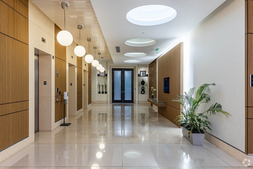 More Photos Of 1905 NW Corporate Blvd, Boca Raton Unknown For Lease