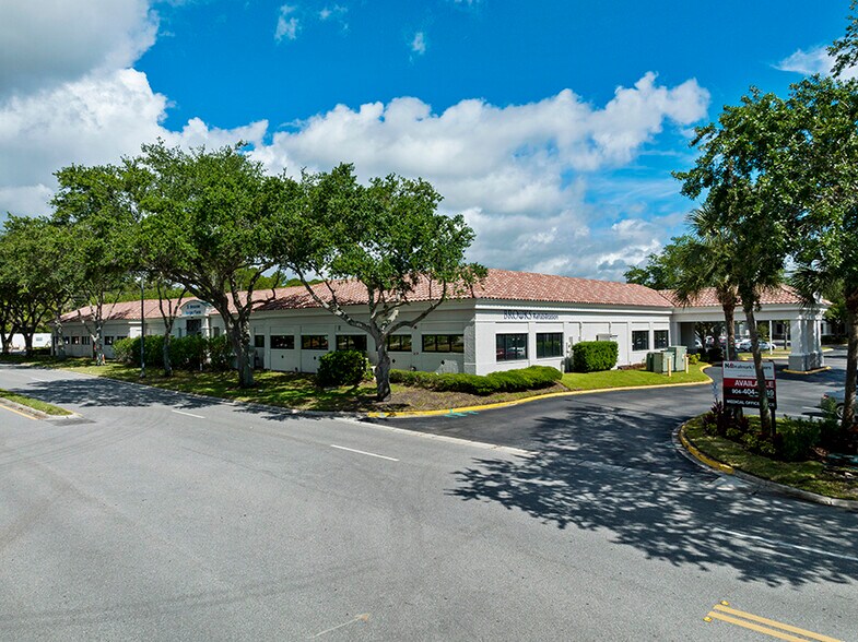 More Photos Of 200 Southpark Blvd, Saint Augustine Medical For Lease