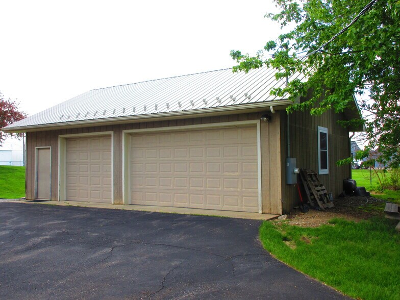 More Photos Of 977 Airport Rd, Jackson Office For Sale