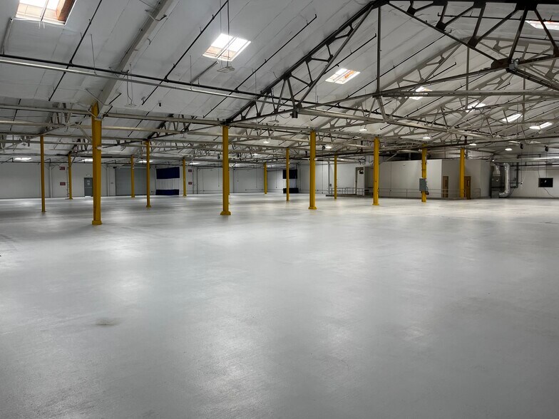 More Photos Of 111 S Maple Ave, South San Francisco Service For Lease