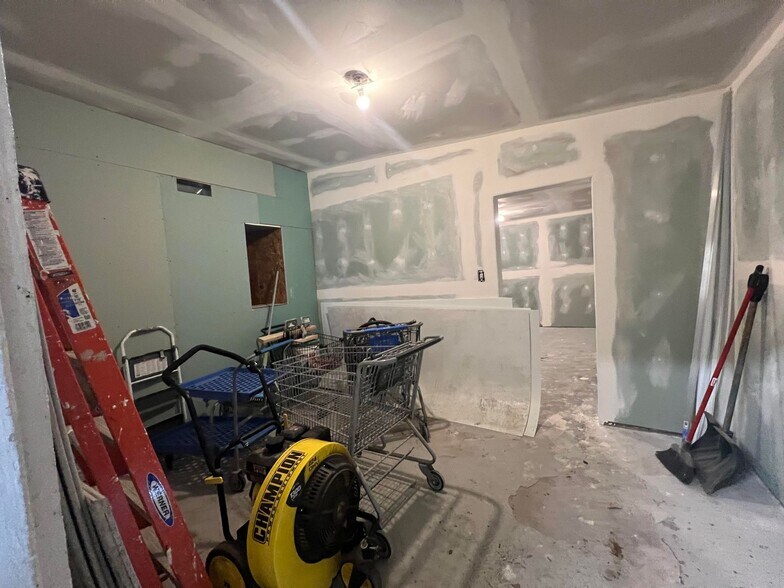 More Photos Of 421 Washington Blvd, Ogden General Retail For Sale