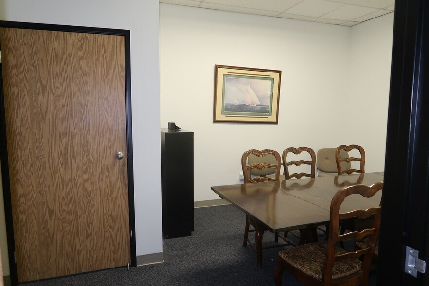More Photos Of 502 Hamburg Tpke, Wayne Office For Sale