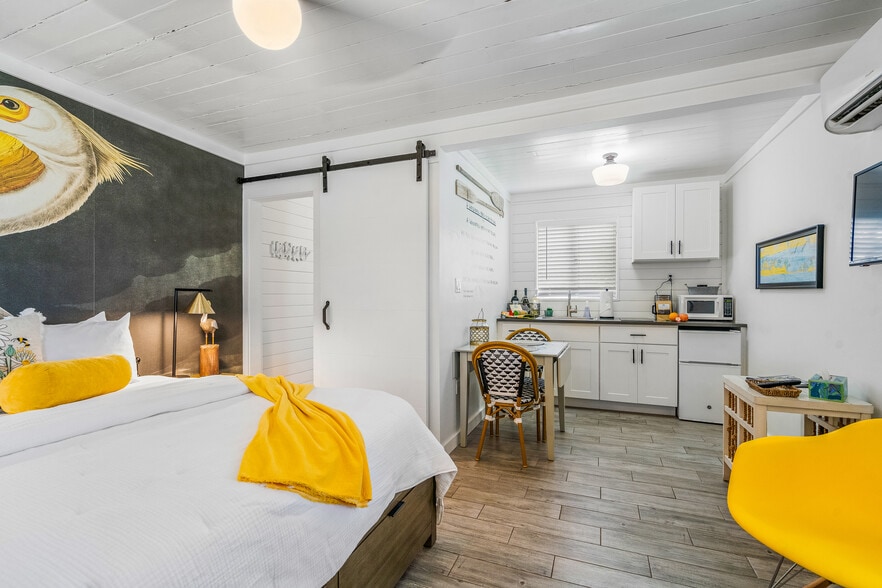 More Photos Of 11450 S Indian River Dr, Sebastian Hotel For Sale