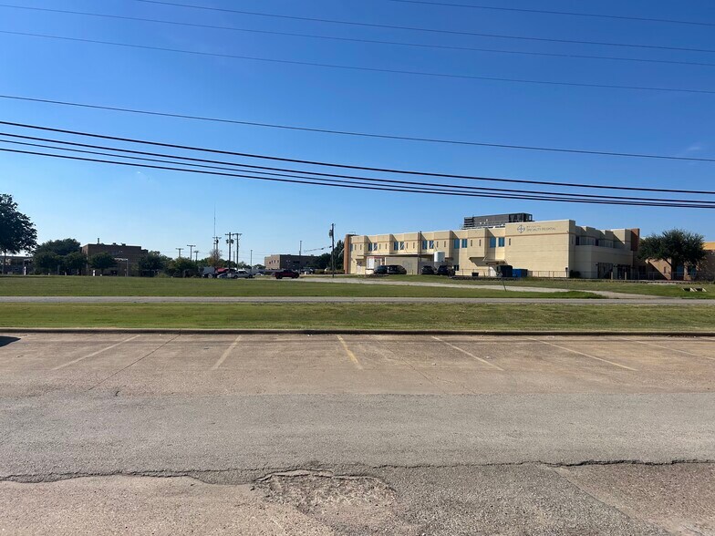 More Photos Of 1010 N Belt Line Rd, Mesquite Medical For Lease