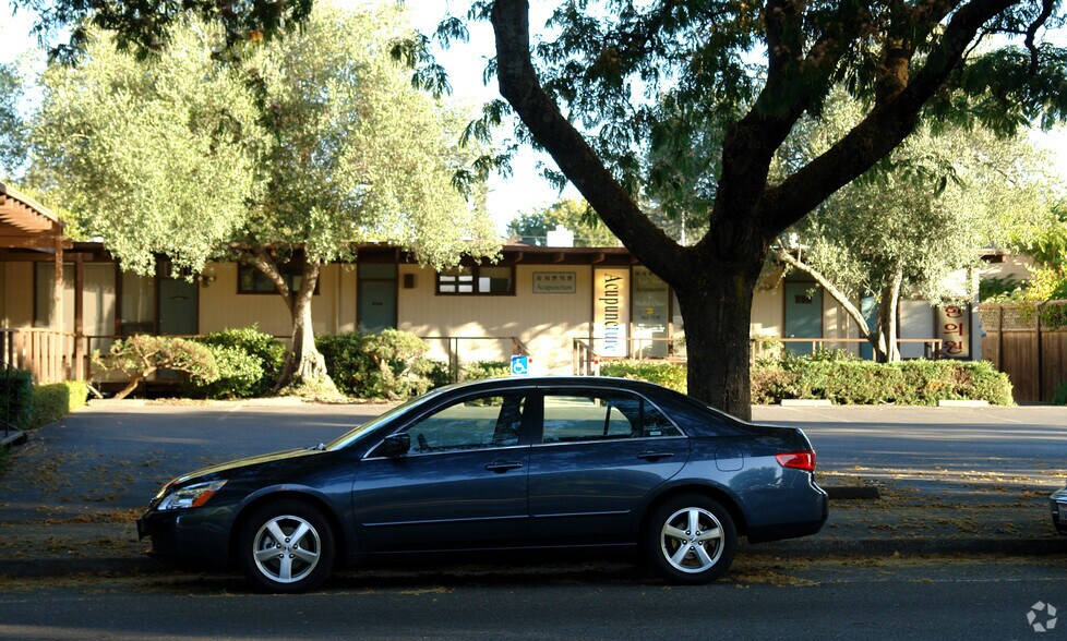 More Photos Of 1421 Montgomery Dr, Santa Rosa Office For Lease