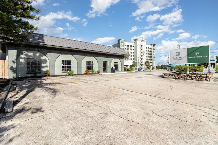 More Photos Of 1917 S Harbor City Blvd, Melbourne Office For Sale