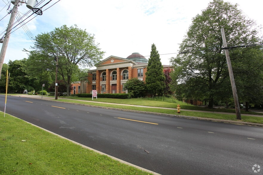 Primary Photo Of 133 Merriman Rd, Akron Religious Facility For Sale