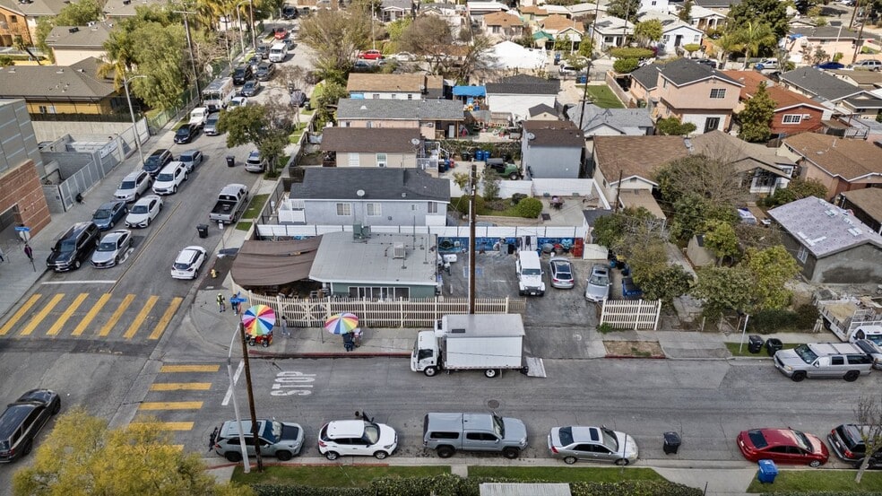 More Photos Of 920 N Bonnie Beach Pl, Los Angeles Freestanding For Sale