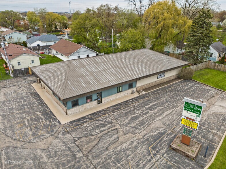 More Photos Of 1550 Green Bay Rd, North Chicago Freestanding For Sale