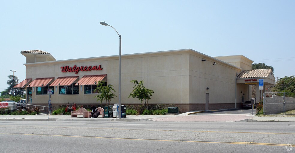 More Photos Of 1236 Waterman Ave, San Bernardino Drugstore For Lease