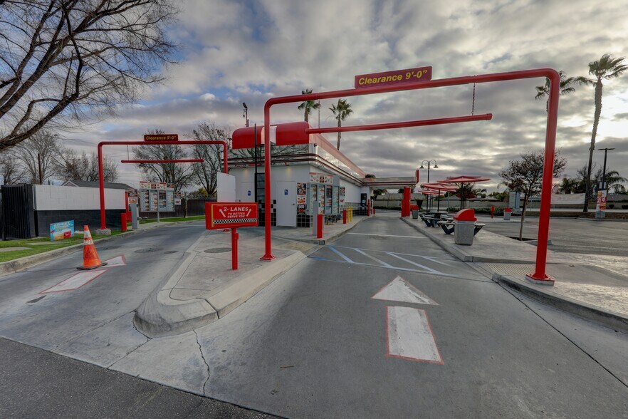 More Photos Of 3009 Calloway Dr, Bakersfield Fast Food For Sale