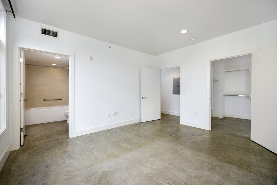 More Photos Of 119 Los Robles Ave, Pasadena Apartments For Sale