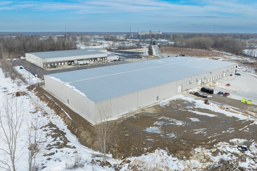 More Photos Of 2803 Wayne Haven St, Fort Wayne Manufacturing For Lease